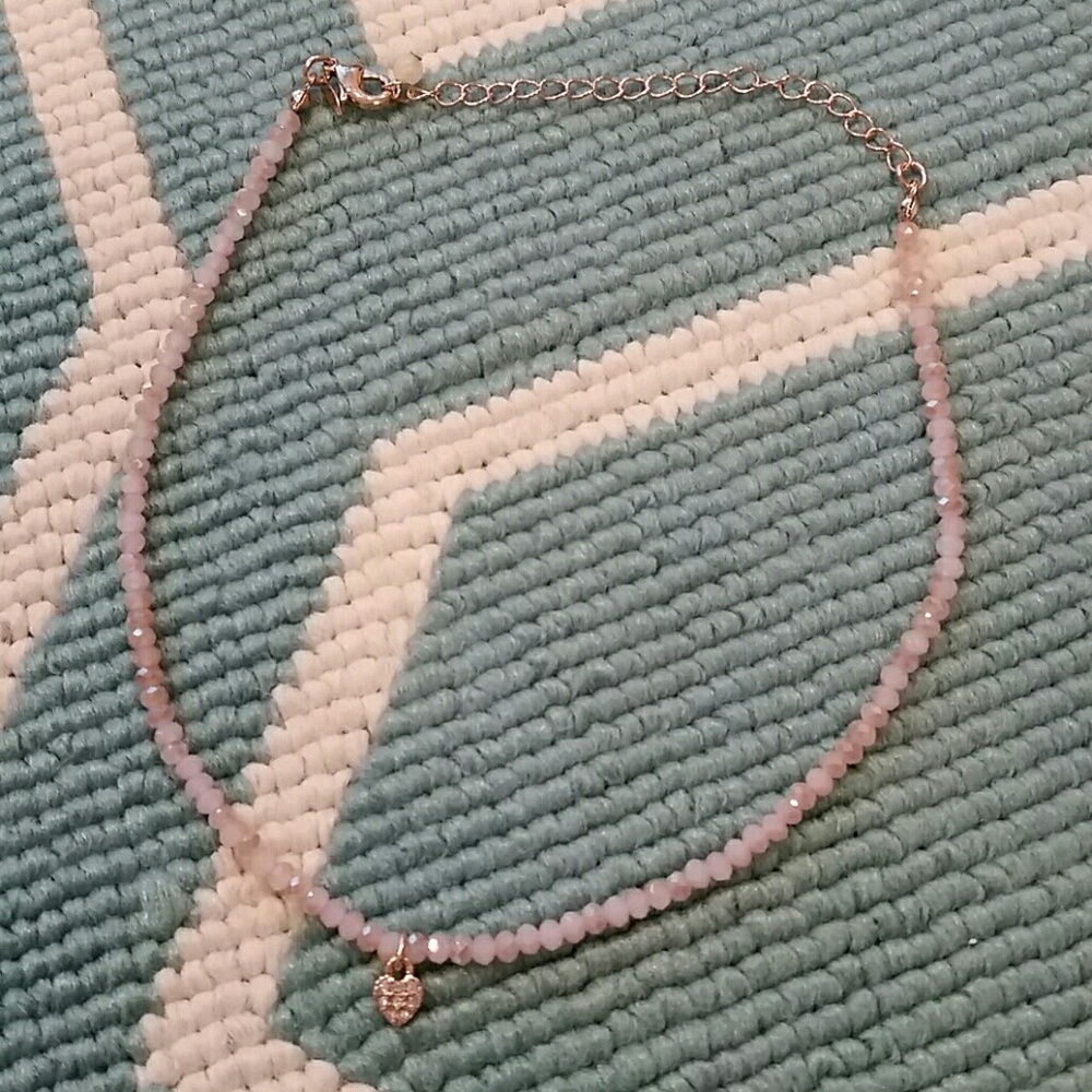 Pink sparkle crystal look Avon choker💖